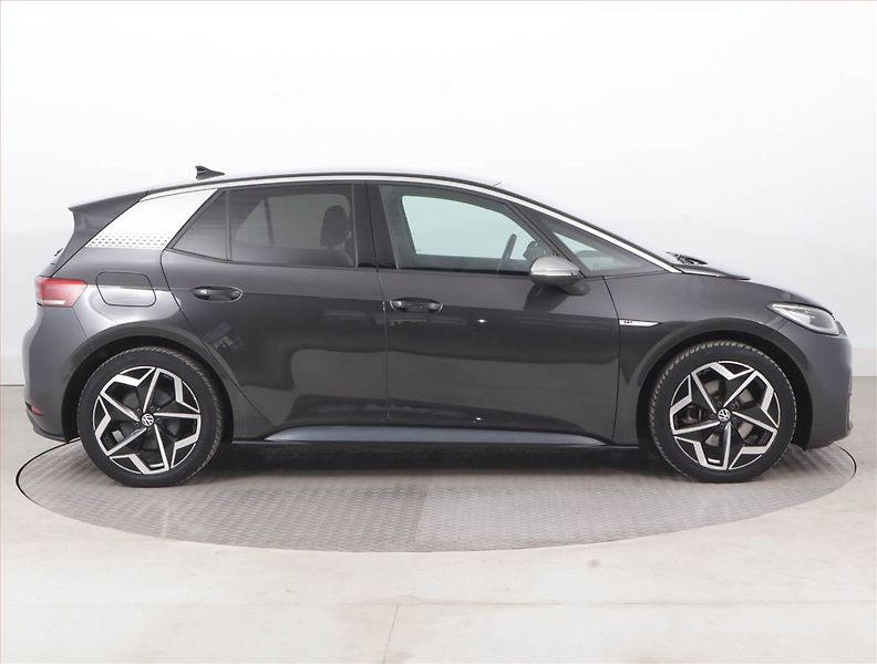 Volkswagen ID.3 (2020) Pro (62 kWh), SoH 88% - fotka 6 z 19