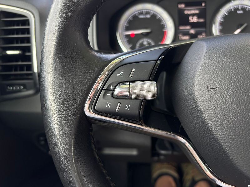 Škoda Karoq 2.0TDi-DSG/2023/ČR.DPH.1MAJ-ZÁ - fotka 33 z 47