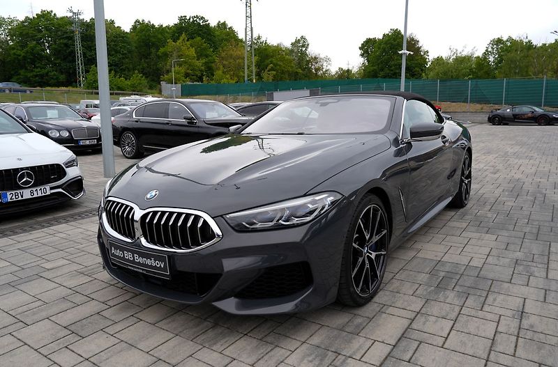 BMW Řada 8 M850i xDrive /Laser/530 PS - fotka 2 z 50