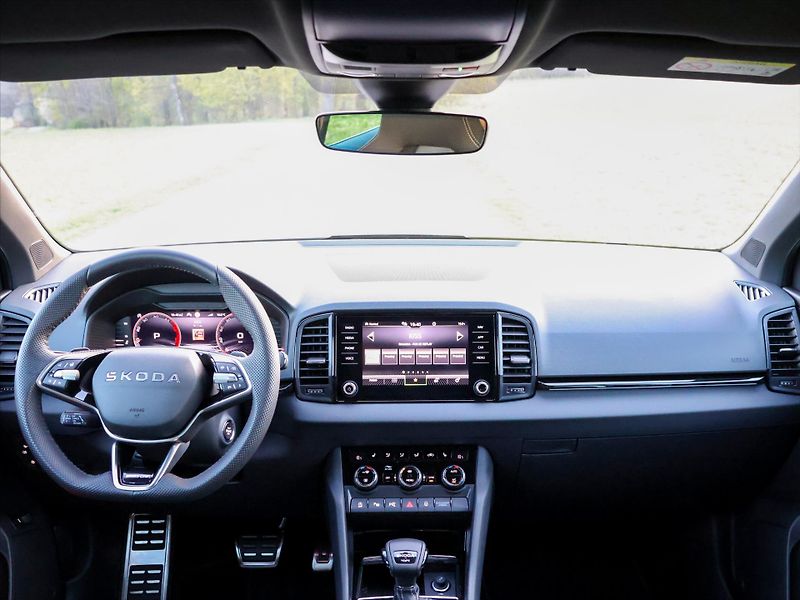 Škoda Karoq 2,0 TDI 4x4 DSG Sportline DPH - fotka 33 z 42