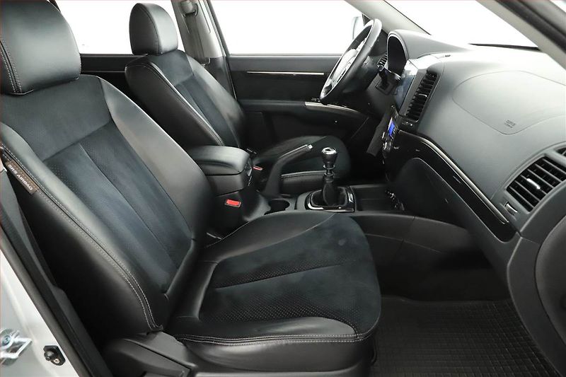 Hyundai Santa Fe (2010) 2.2 CRDi, 4X4, Tempomat - fotka 7 z 16