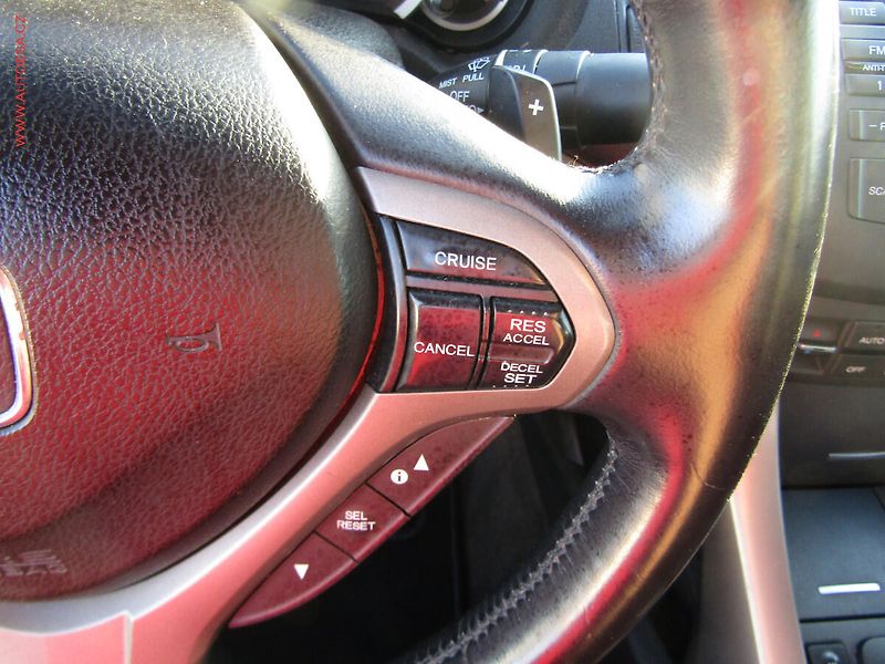 Honda Accord (2009) 2.0i, AT, STK04/2026 - fotka 15 z 20