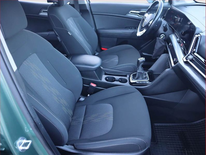 Kia Sportage (2022) Gold 1.6 T-GDI - fotka 9 z 20