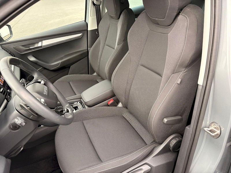 Škoda Karoq (2026) TSI 110kW 130 let DSG - Webast - fotka 9 z 28