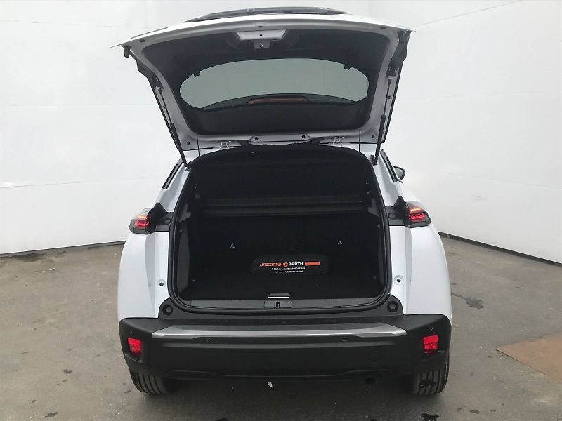 Peugeot 2008 (2026) ALLURE Hybrid  1,2 110 e-DCS6 - fotka 4 z 7
