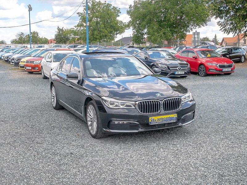 BMW Řada 7 (2018) ČR 740D 235KW 4x4 - fotka 3 z 60