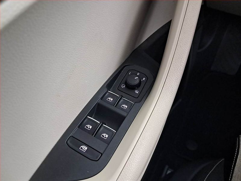 Škoda Karoq (2019) Style 1.5 TSI - fotka 15 z 17