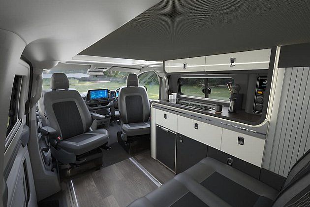 Campervan Swift Monza má i oficiální licenci Fordu. Vznikl z dodávky Transit. Kompaktní rozměry jsou stále vhodné pro rodinu., zdroj: se svolením Swift Group