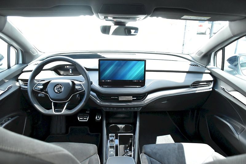 Škoda Enyaq (2024) 85 Sportline 210 kW - fotka 5 z 34