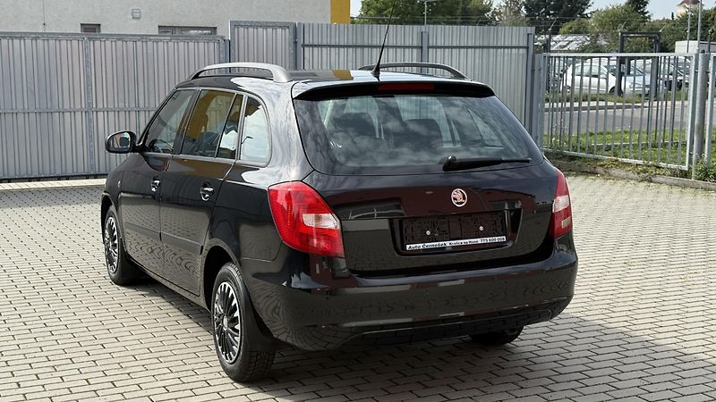 Škoda Fabia (2010) 1.4 16V*63kW*STYLE-EDITION*TOP - fotka 3 z 24
