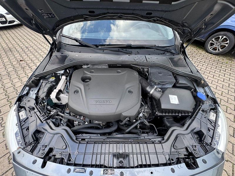 Volvo V60 (2016) D2 2,0D 88 KW TAŽNÉ - fotka 42 z 48