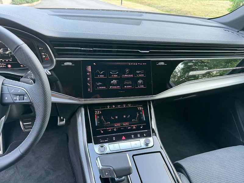 Audi Q7 S-LINE 50TDI 210kW Quattro - fotka 16 z 27