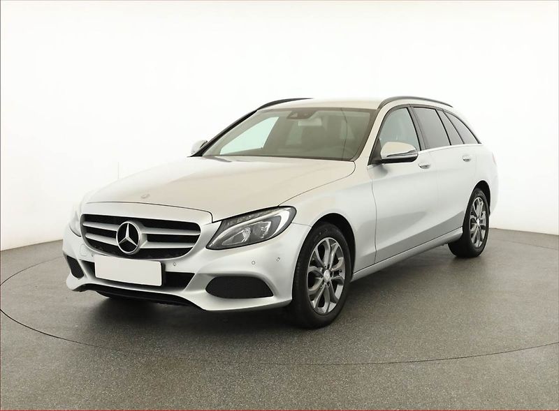 Mercedes-Benz Třídy C (2016) Classic C 220 CDI, Navi - fotka 2 z 21