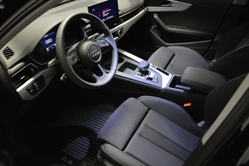 Audi A4 (2024) Avant S Line 5 Let Záruka+Serv - fotka 32 z 38
