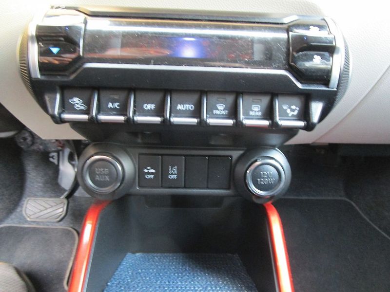 Suzuki Ignis 1,2 - 66KW - AUTOMAT - fotka 18 z 24