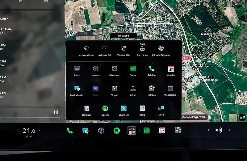 Tesla Model S Plaid AWD Tažné Yoke Panorama - fotka 15 z 25