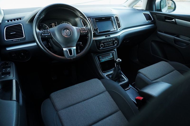 Volkswagen Sharan 1.4 TSI 7MÍST BEZ KOROZE - fotka 20 z 30