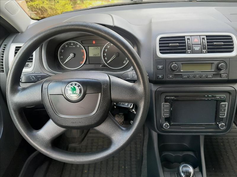 Škoda Fabia II 1.2 i 51kW KOMBI - fotka 34 z 53