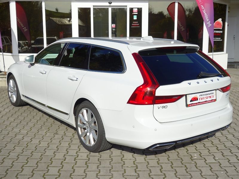 Volvo V90 (2017) 2.0D4 140kW INSCRIPTION -1.MAJ - fotka 6 z 47