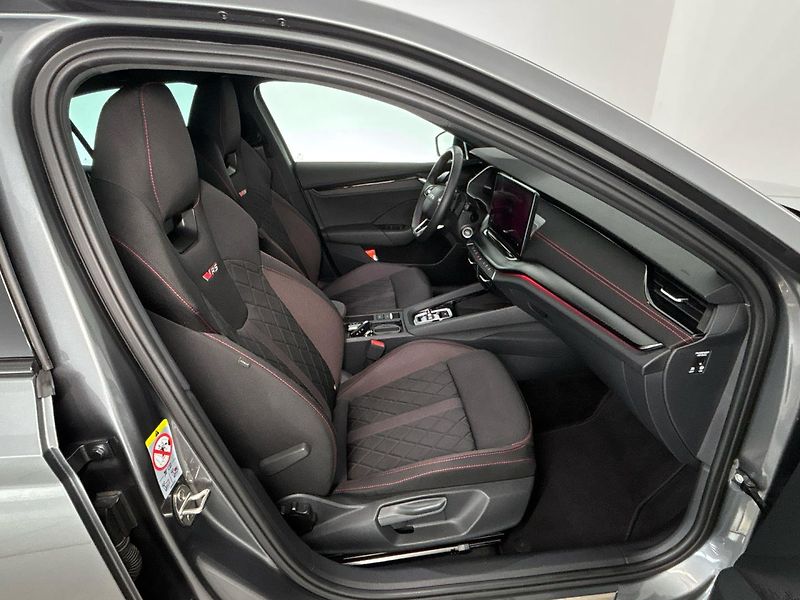 Škoda Octavia RS - fotka 9 z 29