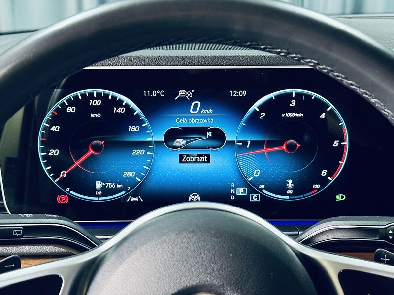 Mercedes-Benz GLE (2022) 350d*4M*AMG*VZDUCH*TAŽNÉ - fotka 28 z 35