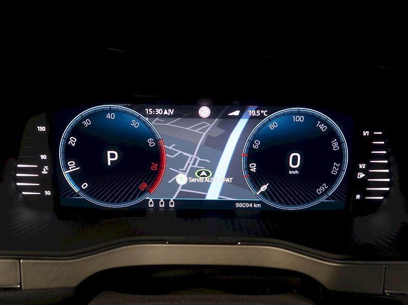 Škoda Superb (2023) L&K 2.0TSI 206KW 4x4 DSG TAŽNÉ - fotka 13 z 42