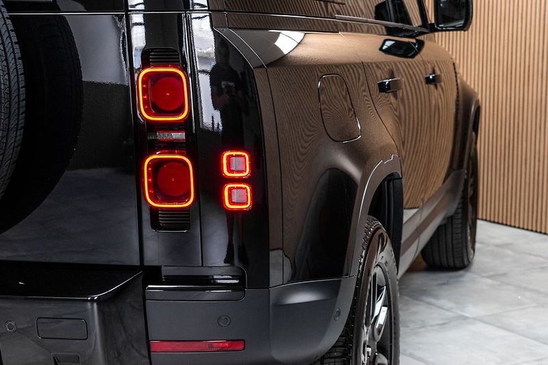 Land Rover Defender 110 S D200 ZÁRUKA*TAŽNÉ*ČR 1.M - fotka 37 z 40
