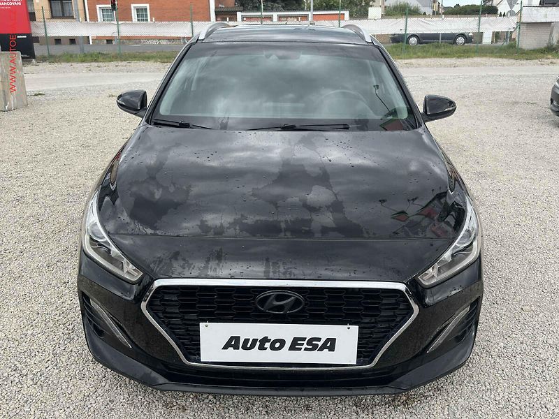 Hyundai i30 (2019) 1.4i, 1.maj,ČR, servis.kniha - fotka 2 z 20