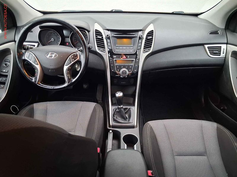 Hyundai i30 (2014) 1.6GDi, 1.maj,ČR, Výhř.sed. - fotka 8 z 16