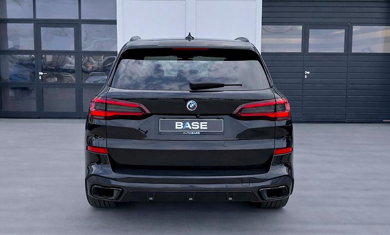 BMW X5 xDrive30d M-Sport - fotka 5 z 27