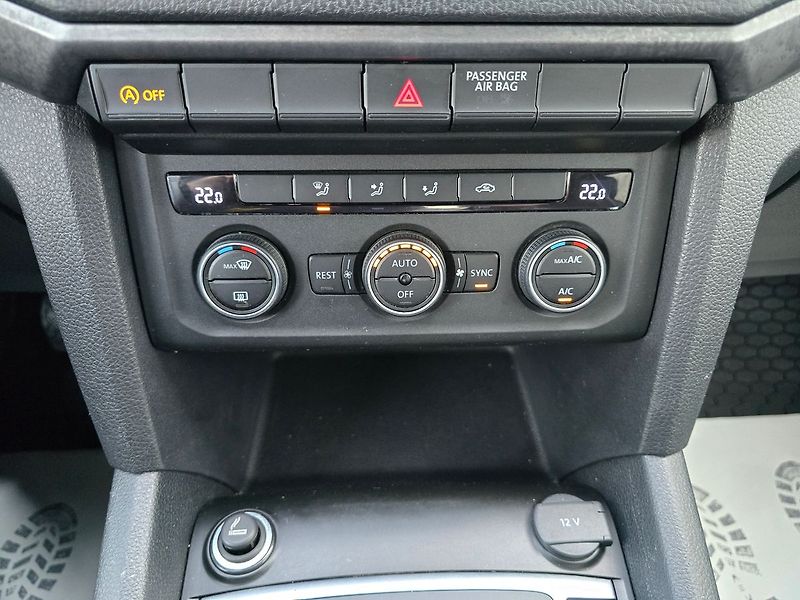Volkswagen Amarok 150kW 4x4 DSG TAŽNÉ DPH - fotka 13 z 24