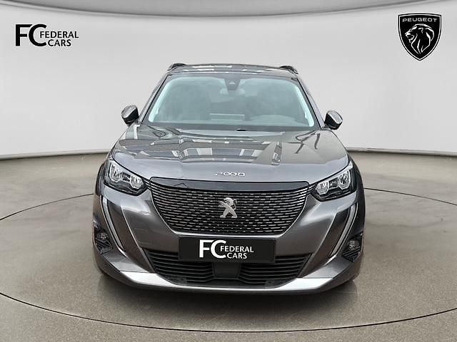 Peugeot 2008 (2020) 1.2 pure tech EAT8 130k ALLURE - fotka 8 z 15
