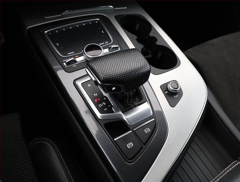 Audi Q7 (2019) S-Line 50 TDI - fotka 14 z 21