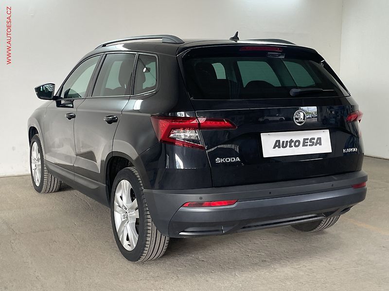 Škoda Karoq (2019) 1.6 TDi, Style, DSG, navi, - fotka 6 z 16