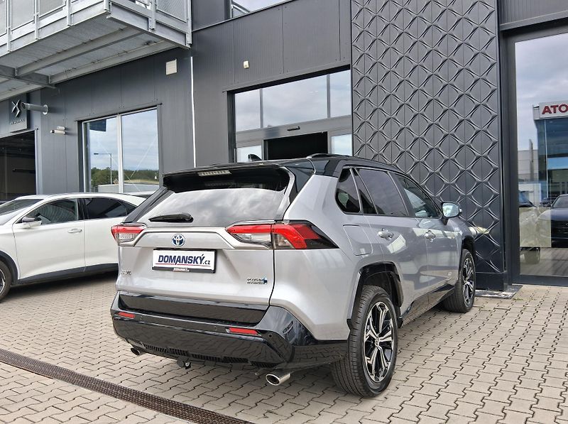Toyota RAV4 EXECUTIVE JBL PHEV 4x4 225 kW - fotka 3 z 39