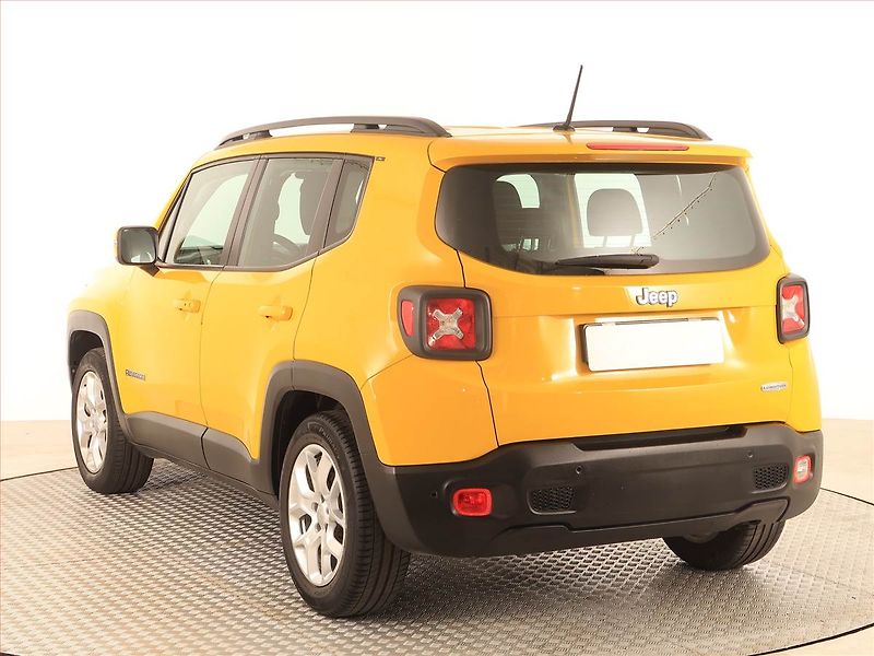 Jeep Renegade (2016) Longitude 1.6 E-torQ, Tempomat - fotka 4 z 17