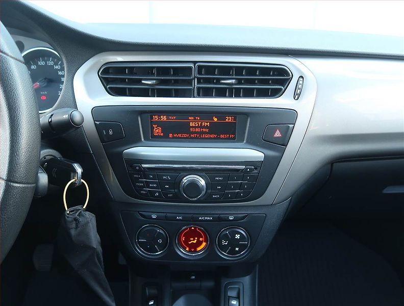 Citroën C-Elysée (2014) 1.2 VTi, Tempomat - fotka 12 z 17