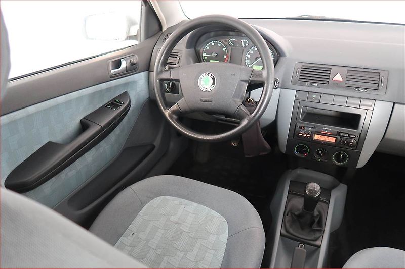 Škoda Fabia (2000) 1.4, Tažné, udržované - fotka 7 z 14
