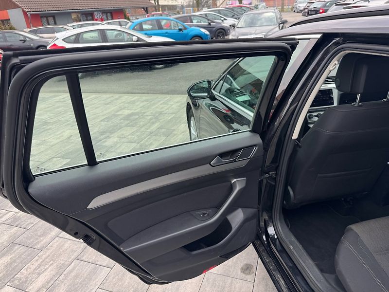 Volkswagen Passat (2019) 2,0 TDI 110 KW DSG Comfortline - fotka 12 z 30