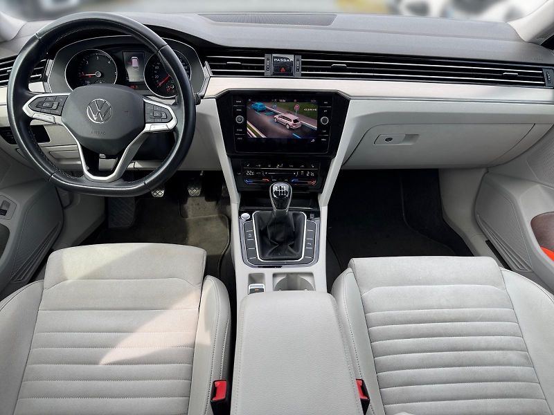 Volkswagen Passat Variant (2021) ELEGANCE 2.0TDI 110kW CZ DPH - fotka 9 z 11