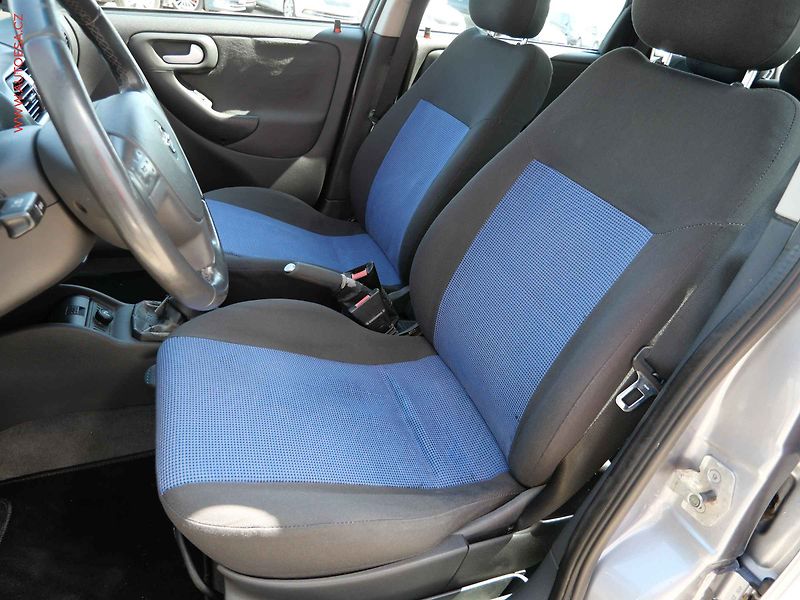 Opel Corsa (2005) 1.3 CDTi, Klima - fotka 9 z 15