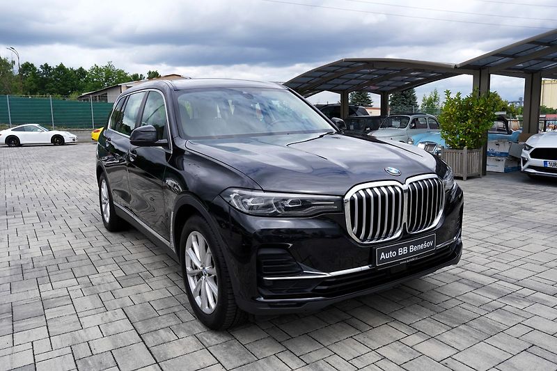 BMW X7 40i xDrive/panorama/7 míst - fotka 8 z 47