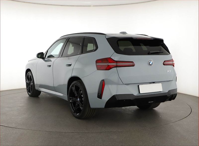 BMW X3 (2025) 20 xDrive, M SPORT, X DRIVE - fotka 4 z 24