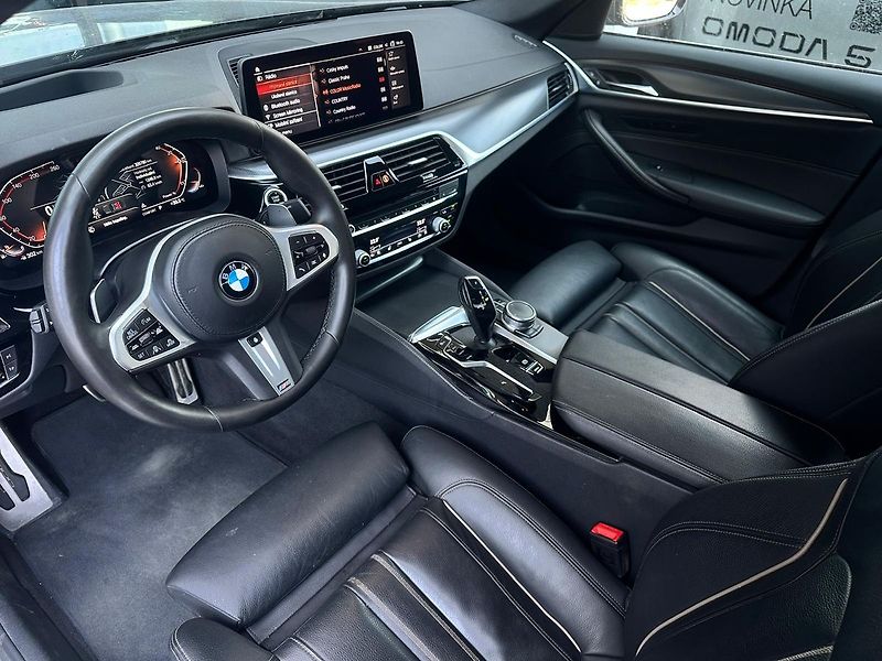 BMW Řada 5 540i ExecutiveDrivePRO,1.maj,D - fotka 5 z 22