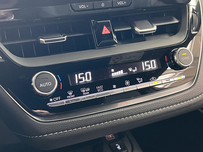 Toyota Corolla (2024) TS 1.8 HEV STYLE - fotka 9 z 18