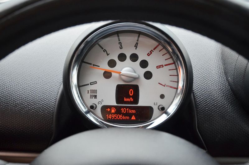 Mini Countryman (2013) 1.6D 66kW / STK 03/2028 - fotka 23 z 29