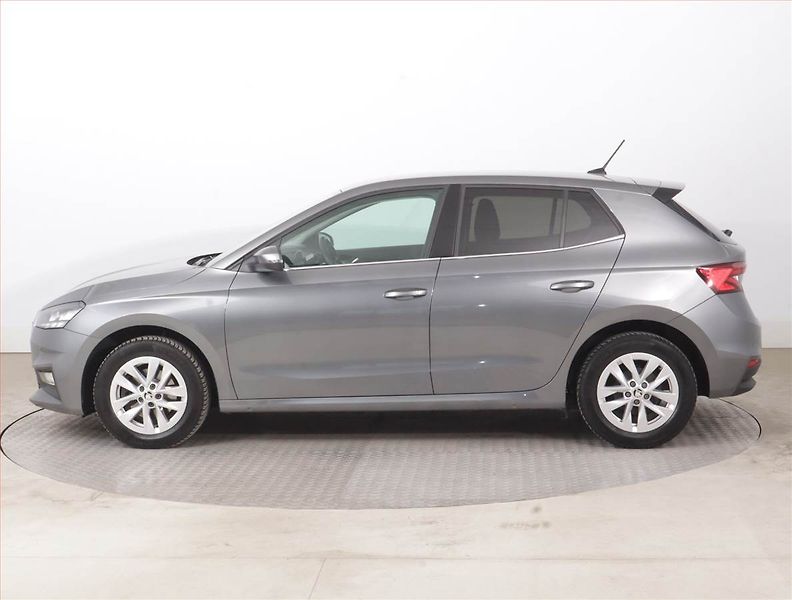 Škoda Fabia (2022) Style 1.0 TSI, Serv.kniha - fotka 3 z 15