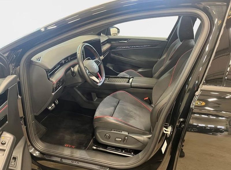Volkswagen ID.7 Tourer GTX 360k Masáž HuD Pano. Tažné - fotka 9 z 15