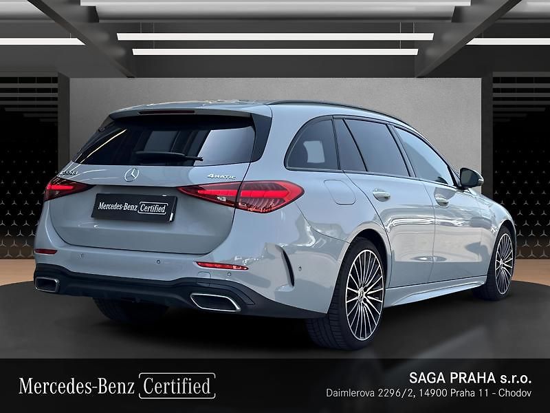 Mercedes-Benz Třídy C C-Třída 220 d 4MATIC kombi AMG - fotka 4 z 18