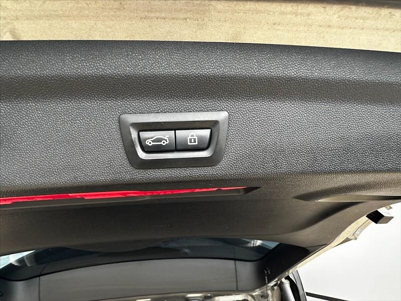 Mini Countryman 2,0 SD 140kW- automat- CZ - fotka 16 z 47
